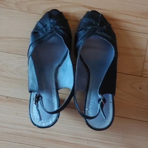 Shoes - Picture 1 of 2